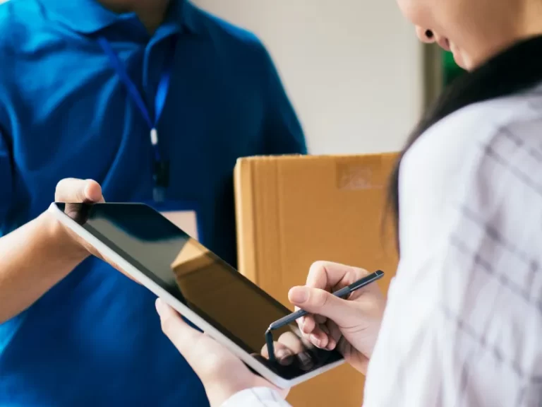 Quimvar, empresa de productos quimicos y plasticos mayorista, servicios de entrega, empresa de productos plasticos mayorista