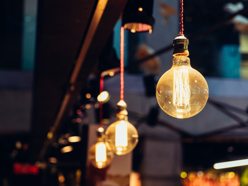 Quimvar, productos quimicos y plasticos, concientizacion de la luz, energia electrica
